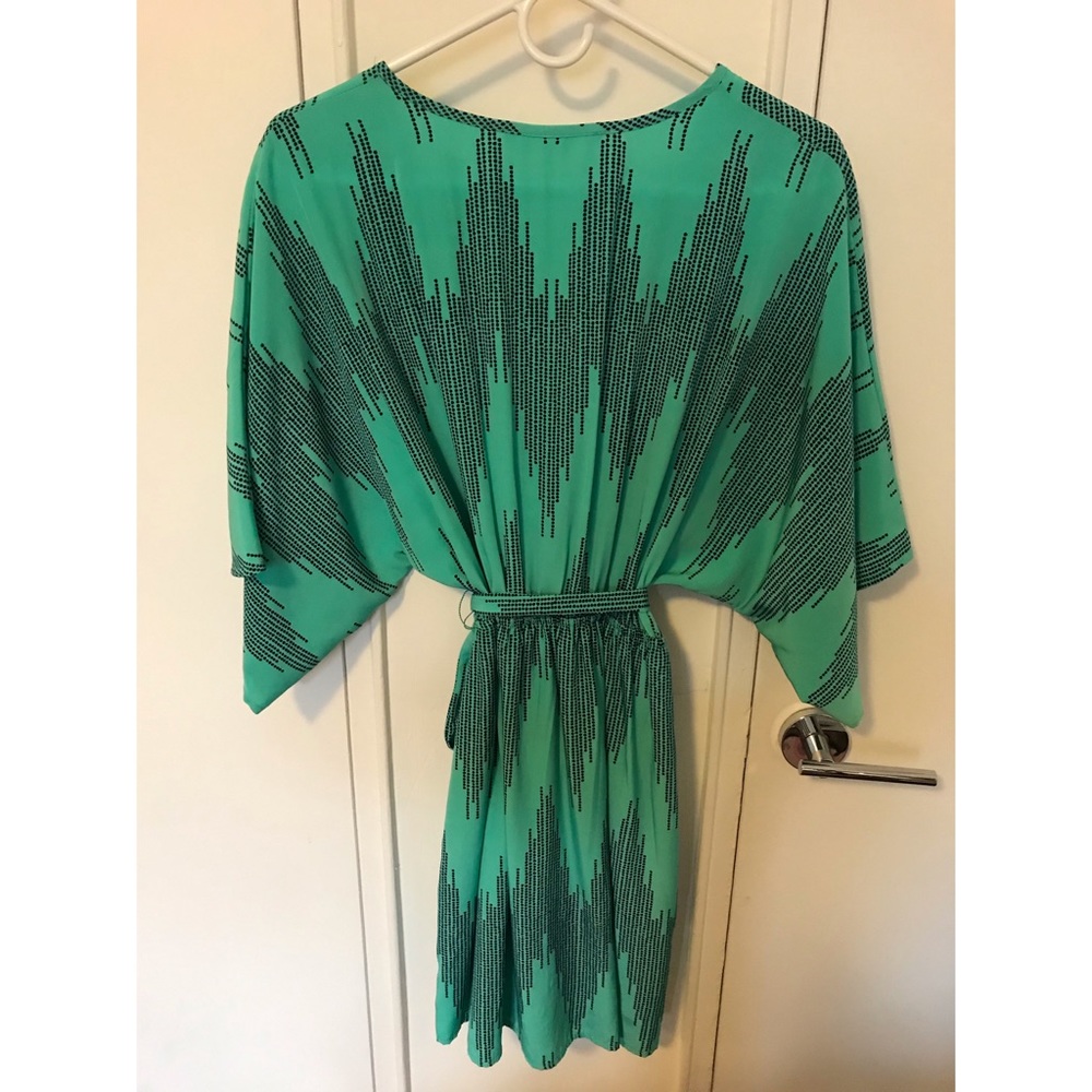 Peach Love Cali Green Patterned Flowy Dress - S - Picture 2 of 5